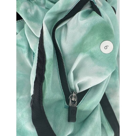 Lululemon Tracker Shorts II Spray Dye/Blue Tropics Pattern size‎ 6, W71B9S - Picture 6 of 9